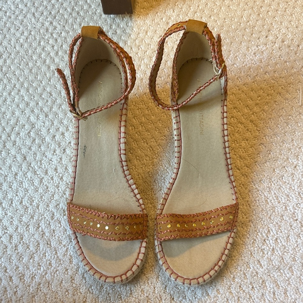 Adrienne Vittadini charming Wedges